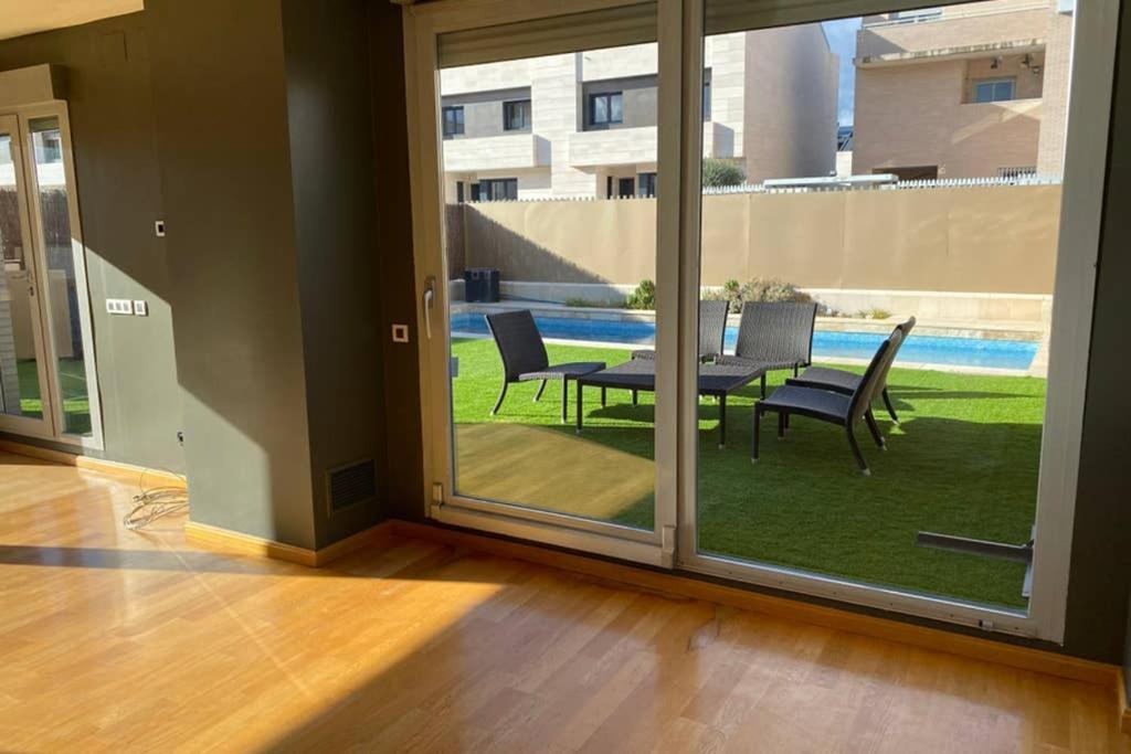 Valdevebas Chalet Con Piscina Madrid Exterior photo