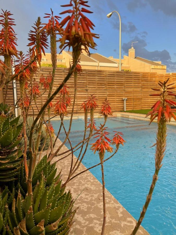 Valdevebas Chalet Con Piscina Madrid Exterior photo