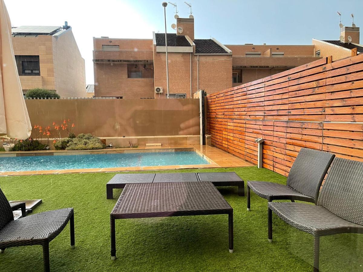 Valdevebas Chalet Con Piscina Madrid Exterior photo