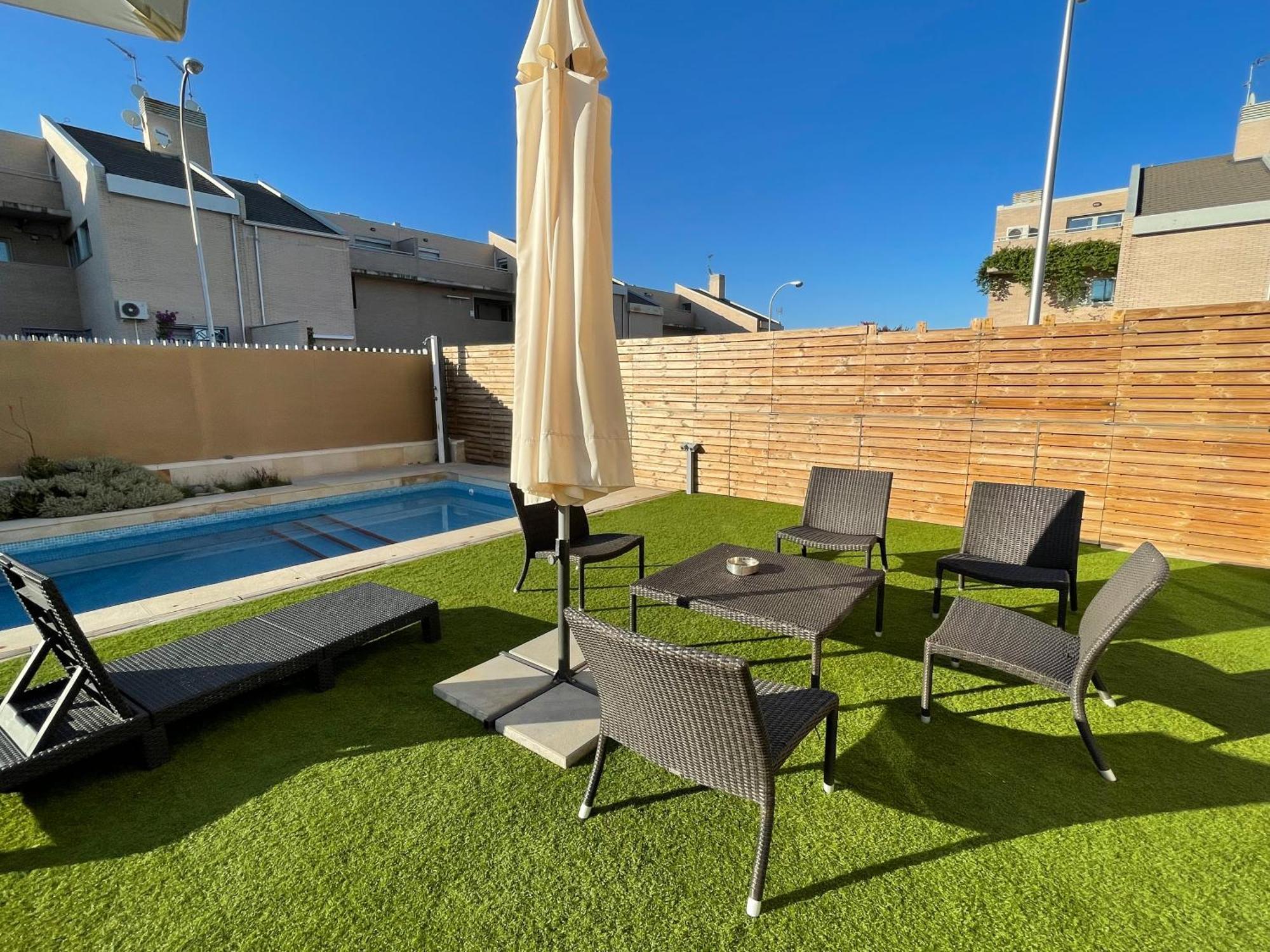 Valdevebas Chalet Con Piscina Madrid Exterior photo