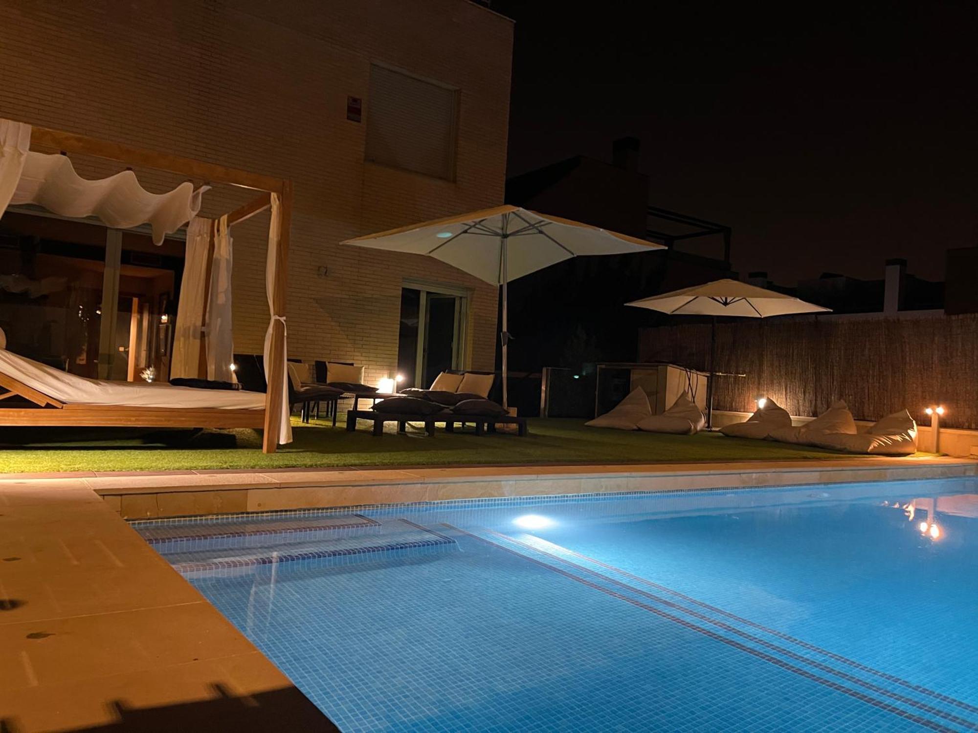 Valdevebas Chalet Con Piscina Madrid Exterior photo
